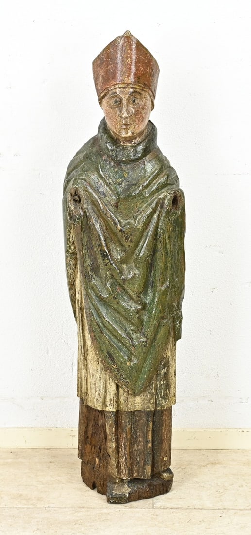 Woodcarved statue, Cardinal: Large 18th-century carved, polychrome wood statue of a cardinal. Dimensions: H 111 cm. Missing arms. In fair/good condition.