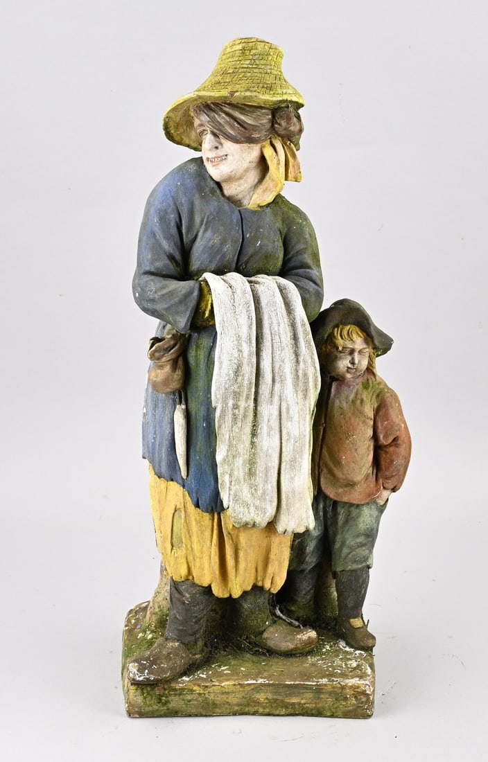 Antique terracotta statue, 61 cm.: Large 18th-19th century polychrome terracotta figure group. Dimensions: 61 cm. In good condition.