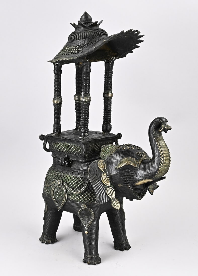 Bronze statue, Elephant - 2