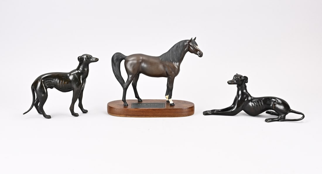 3x Animal figure (1 of 1)