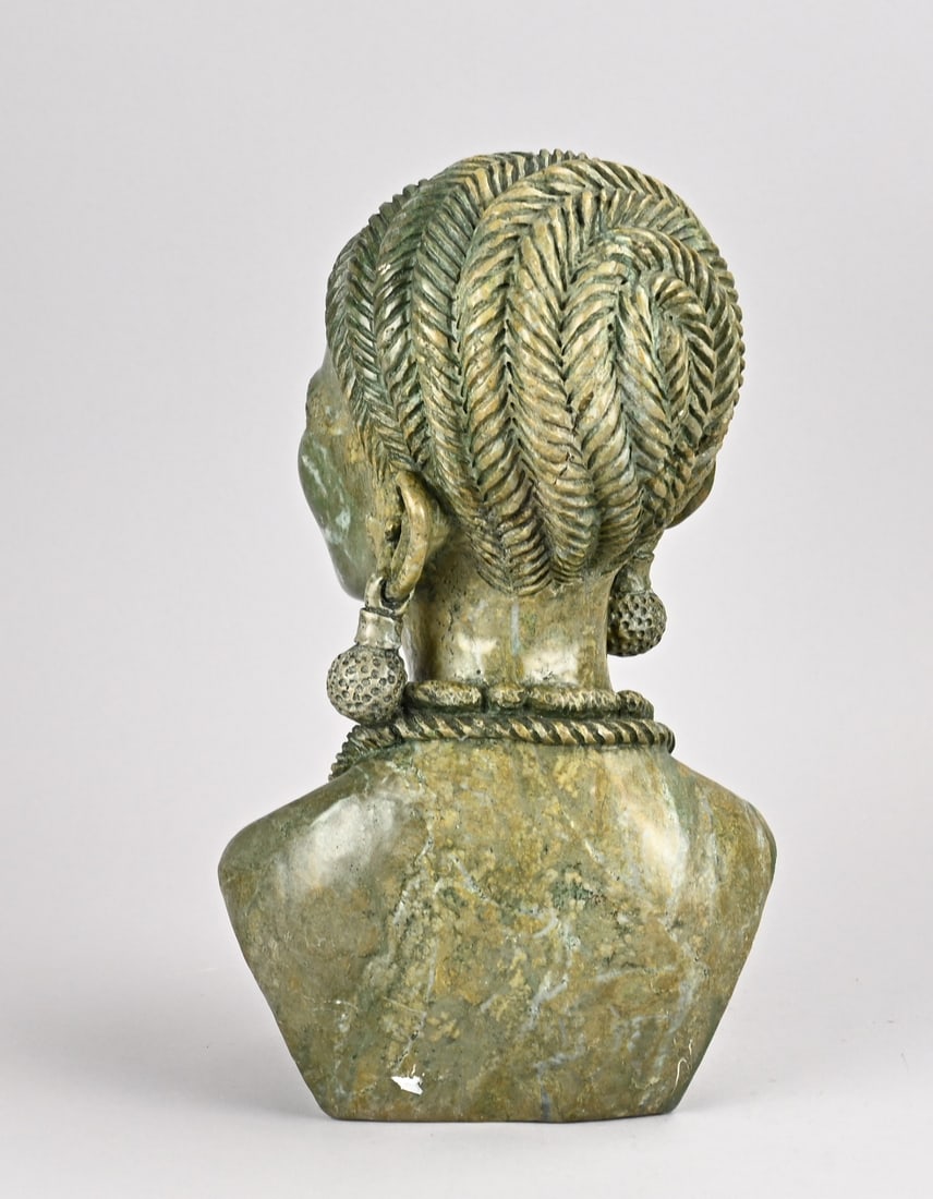 Tandi, African bust - 2