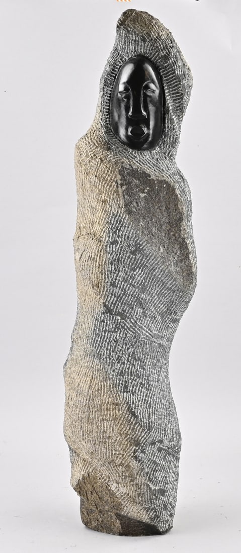Fabian Madamombe, sculpture: African marble carved figure by Fabian Madamombe, Zimbabwe. Dimensions: 79 cm. In good condition.
