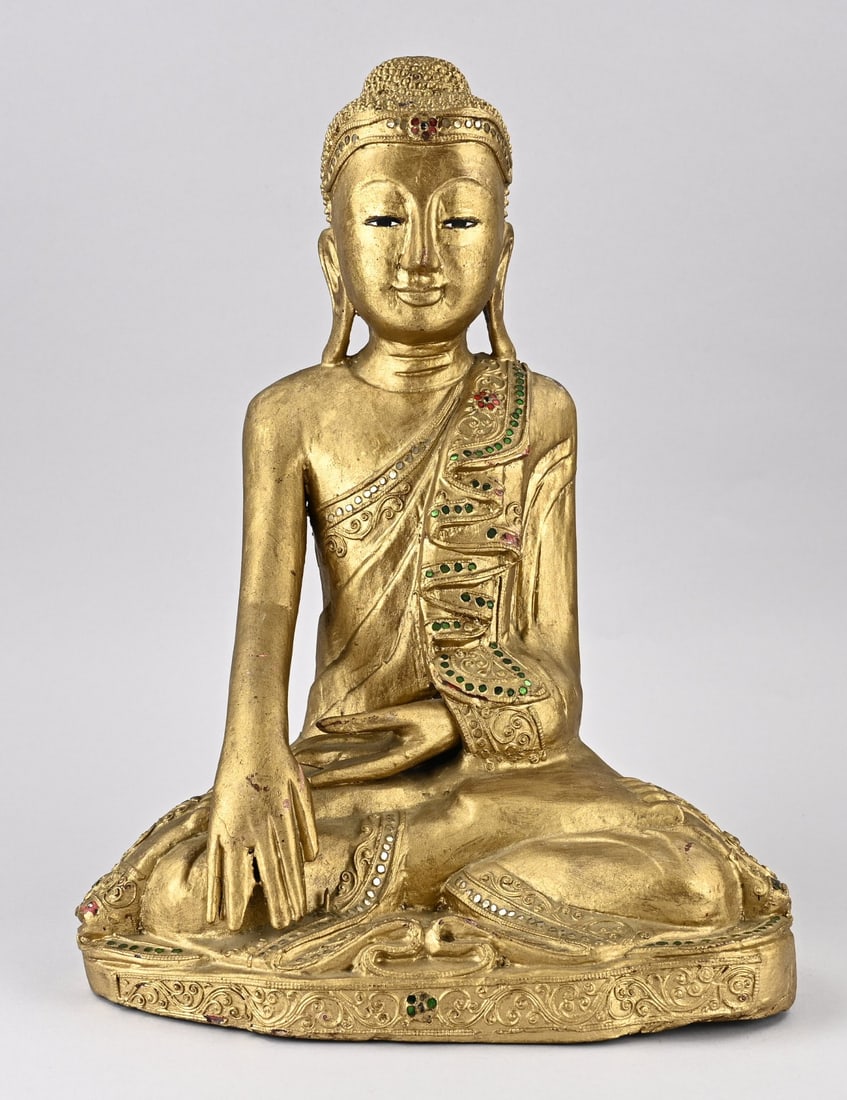 Tibetan Buddha figure (1 of 2)