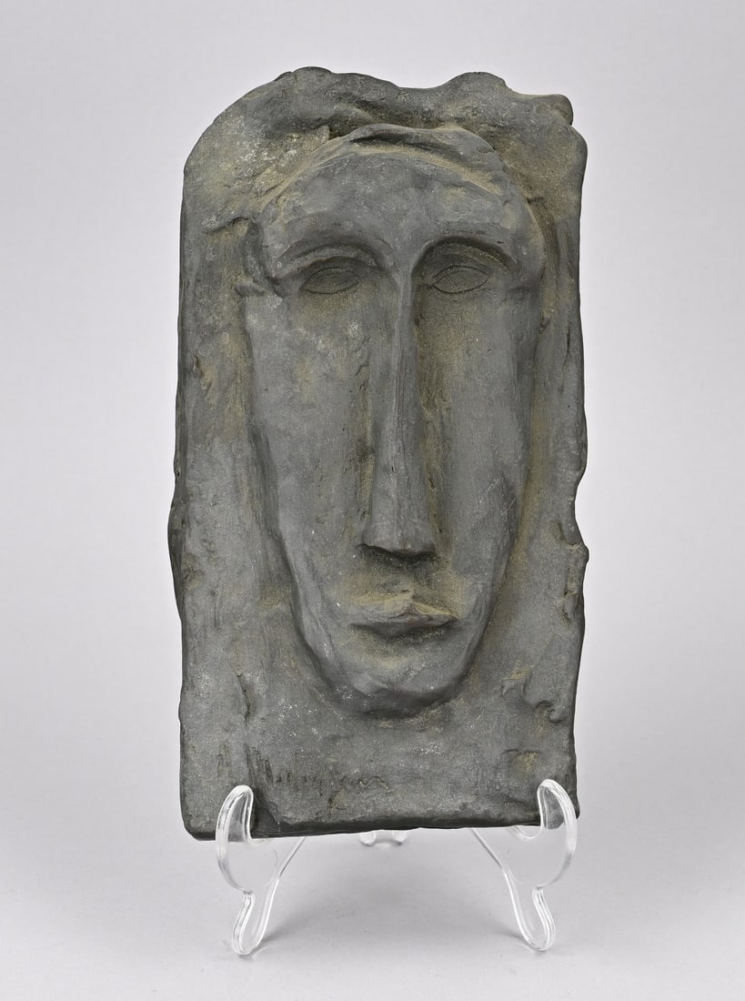 Bronze wall plaque (1 of 2)