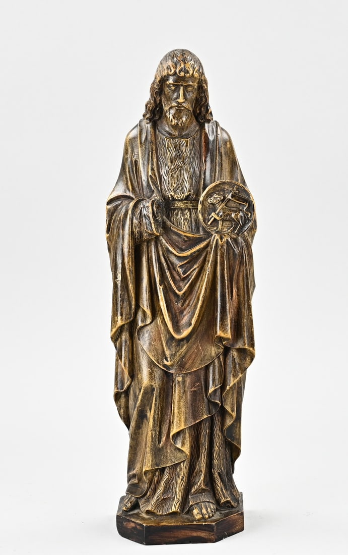 Holy figure, H 37 cm.: Antique walnut Saint figure. Circa 1900. Dimensions: H 37 cm. In fair/good condition.