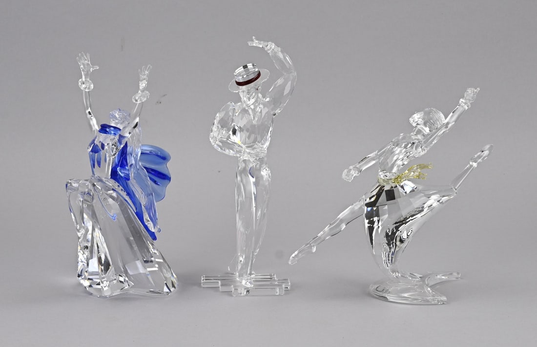 3x Swarovski (dancers) (1 of 1)