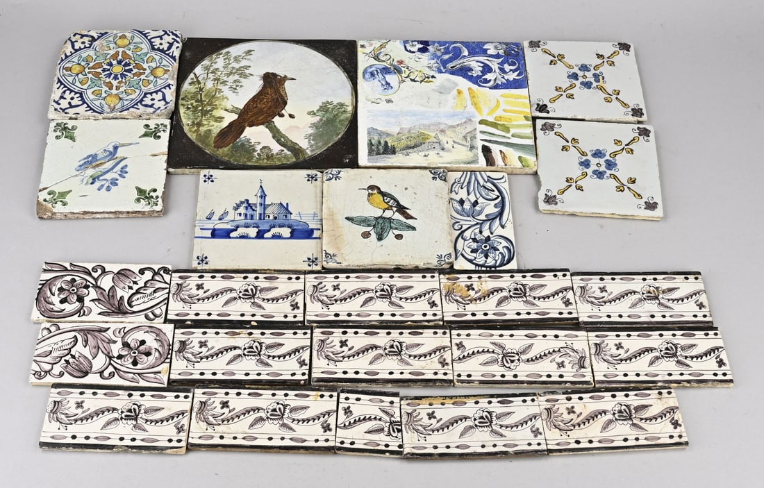 Lot of antique tiles: Lot of various antique tiles. Including rare decorative practice tiles, hand-painted. 17th - 18th - 19th Century. Dimensions: 13 - 20 cm. In fair/good condition.