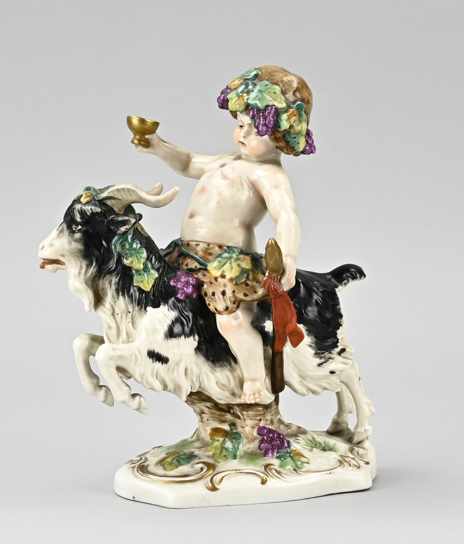 Sitzendorf statue, 19 cm. (1 of 2)