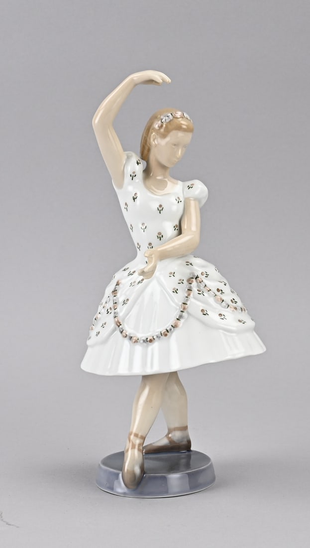 Bing & Gröndahl, Dancer (1 of 2)