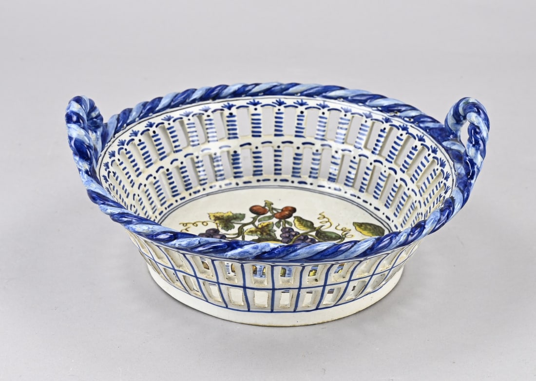 Tichelaar fruit bowl Ø 25.2 cm. (1 of 3)