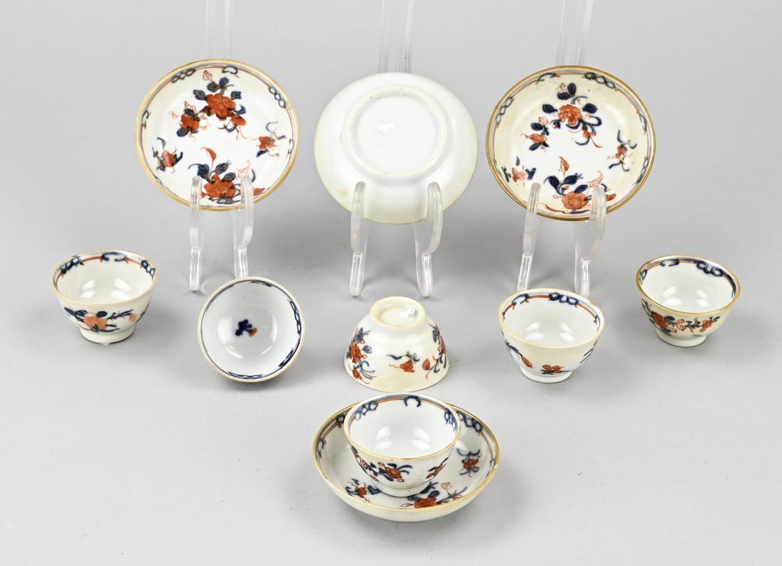Lot of Chinese cups and saucers (1 of 1)