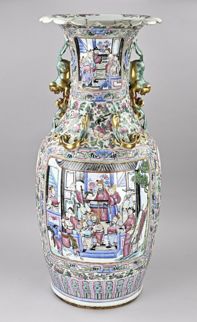 Rare Chinese Canton vase, H 78 cm. (1 of 3)