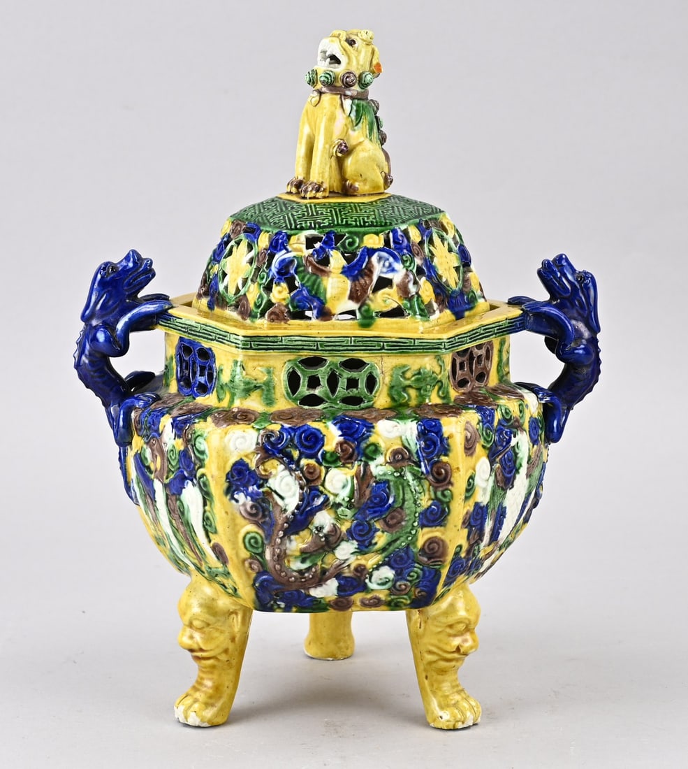 Chinese incense burner: 19th-century Chinese porcelain polychrome incense burner with dragon, bird, and Kylin decoration. With base mark. Dimensions: 29 cm. In good condition.