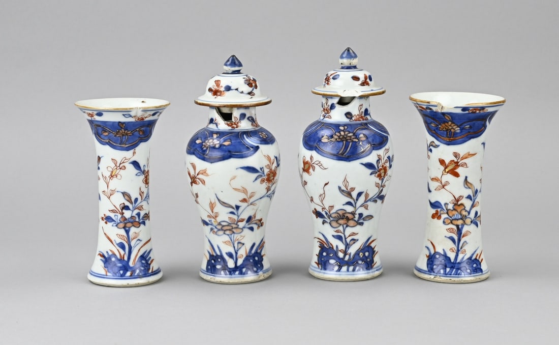 4-piece mini cabinet set, H 13.5 - 18 cm. (1 of 2)