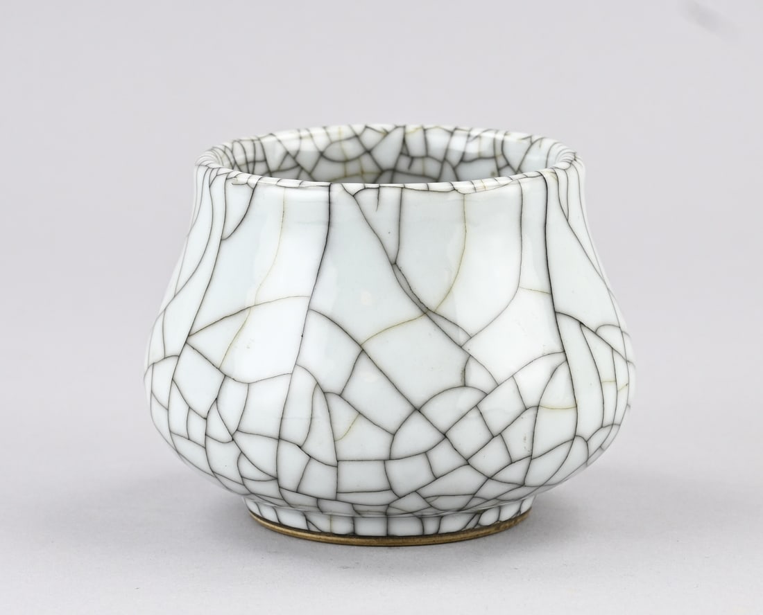 Chinese celadon vase, Ø 12 cm. (1 of 2)
