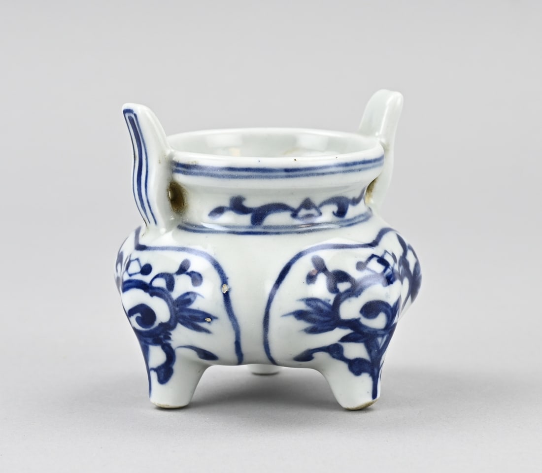Chinese incense burner Ø 7.5 cm. (1 of 3)