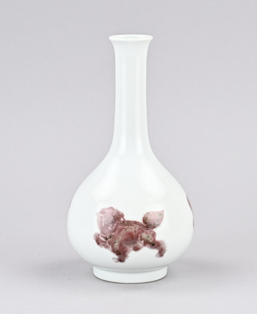 Chinese pipe vase, H 19.2 cm. (1 of 2)