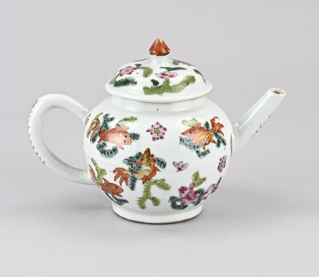 Chinese teapot Ø 10 cm. (1 of 3)