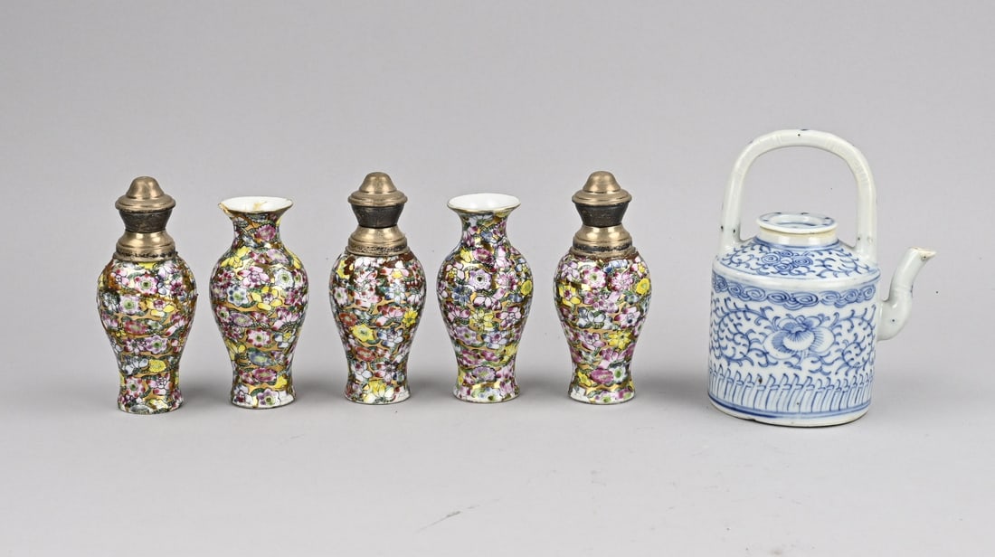 Chinese cabinet set + pull-out pot (1 of 1)