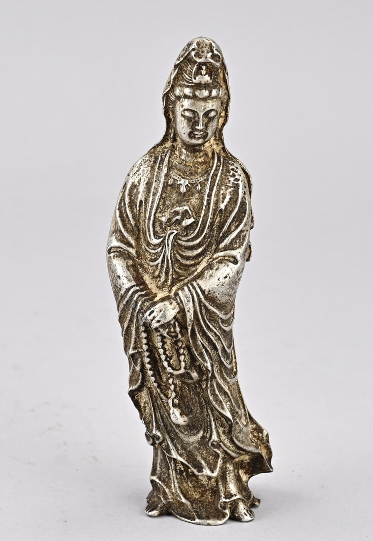 Bronze Quan Yin, 16.5 cm. (1 of 2)