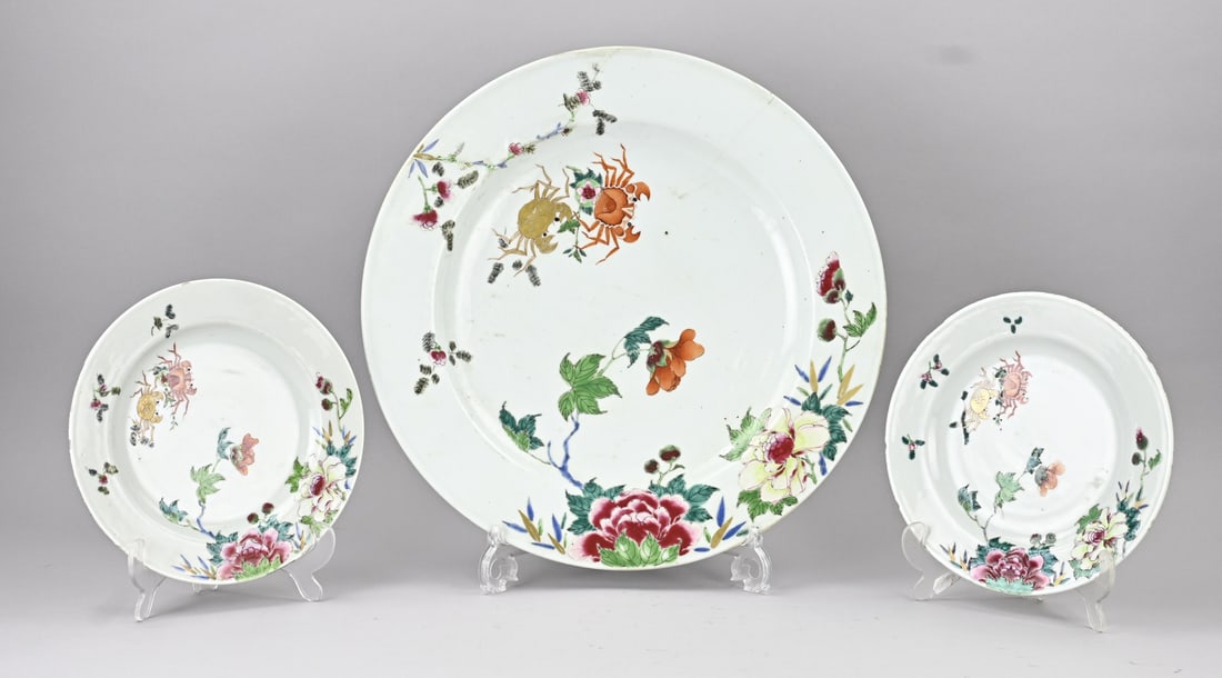 3x Rare 18th-century Chinese porcelain Ø 23.3 - 42 cm. (1 of 1)