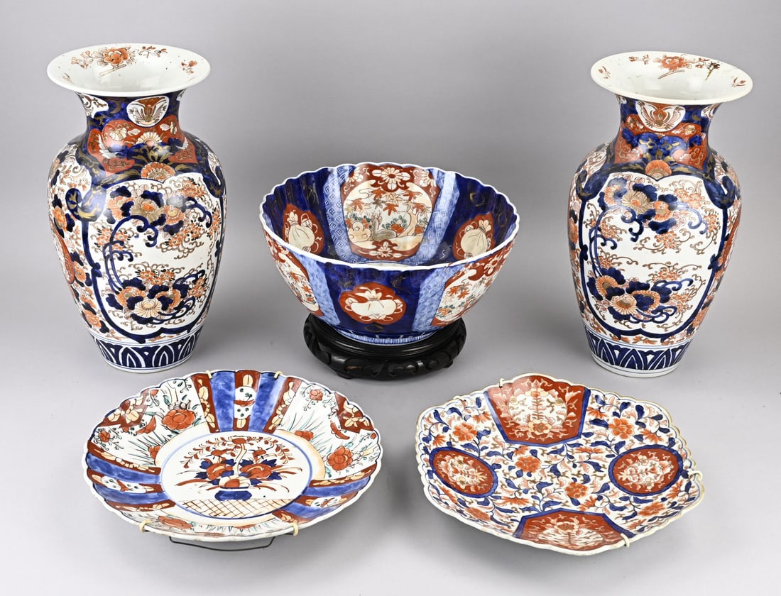 5x Imari porcelain (Japan) (1 of 1)