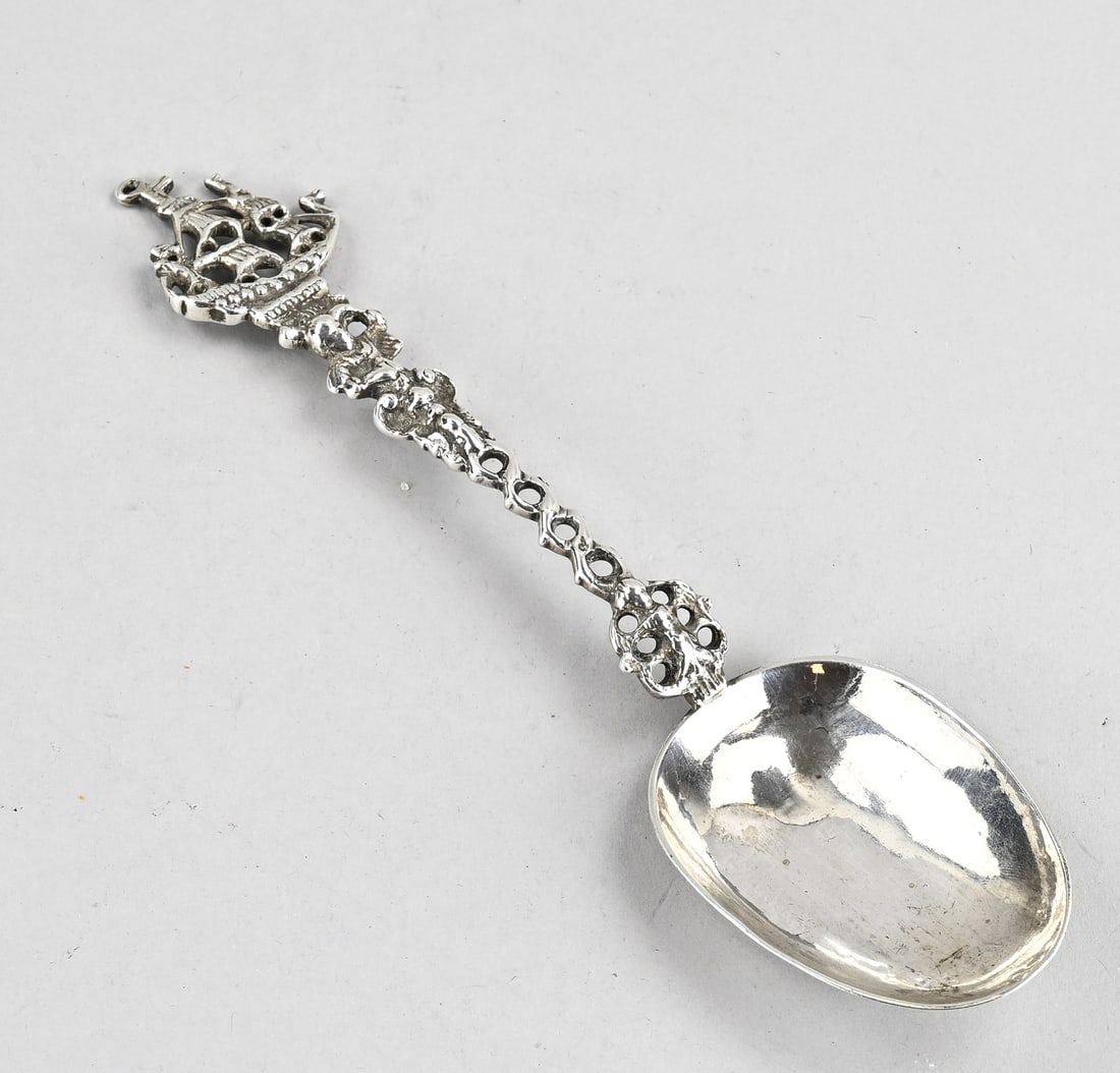 Silver commemorative spoon (1 of 2)