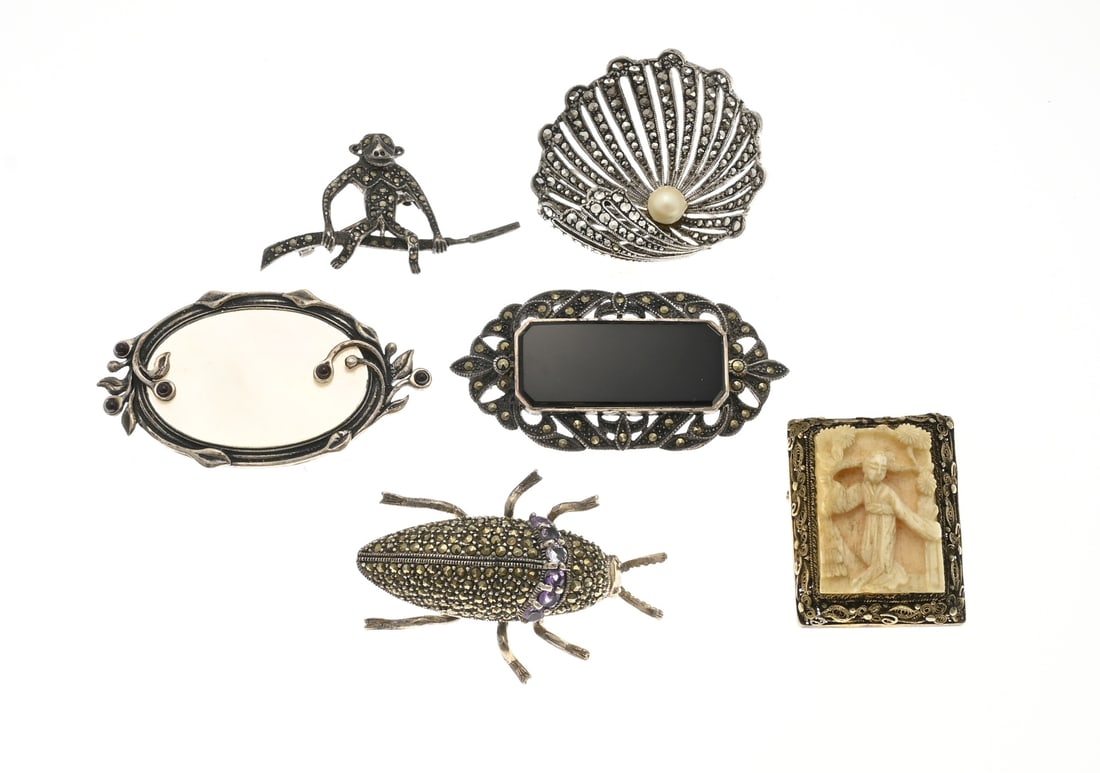 6 Brooches (1 of 1)