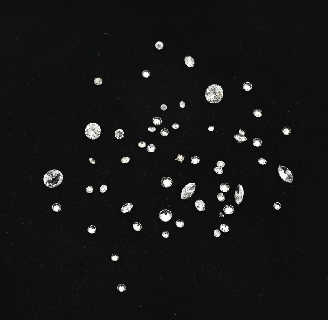 Diamonds: Lot of diamonds, miscellaneous, brilliant, marquise,(3x) and singlecut. approx. 0.015 to 0.20 ct. Total approx. 1.9 ct.