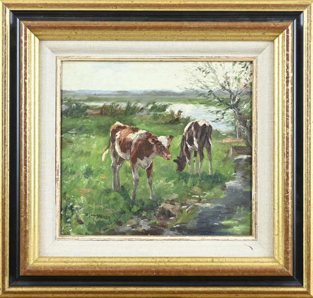 DJ van Haaren, Two cows grazing: DJ van Haaren. 1878 - 1953. Two cows grazing. Oil on panel. Dimensions: H 22 x W 24 cm. In good condition.