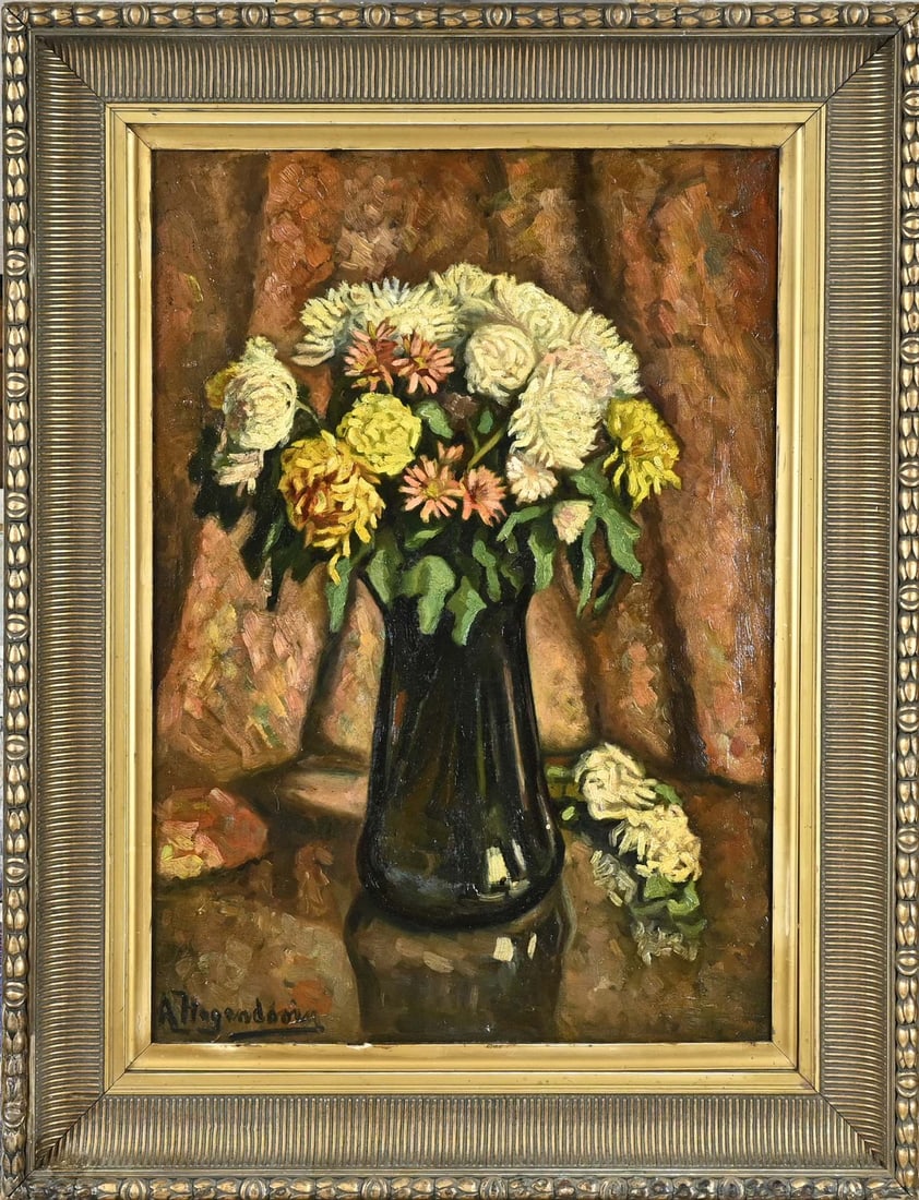 A. Hagendoorn, Still Life: A. Hagendoorn. Circa 1930. Dutch School. Still life. Glass vase with flowers. Oil on canvas. Dimensions: H 67 x W 47 cm. In good condition.