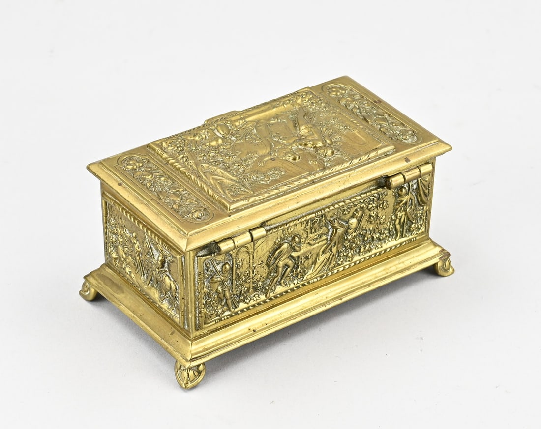 Brass lidded box, 1900 - 2