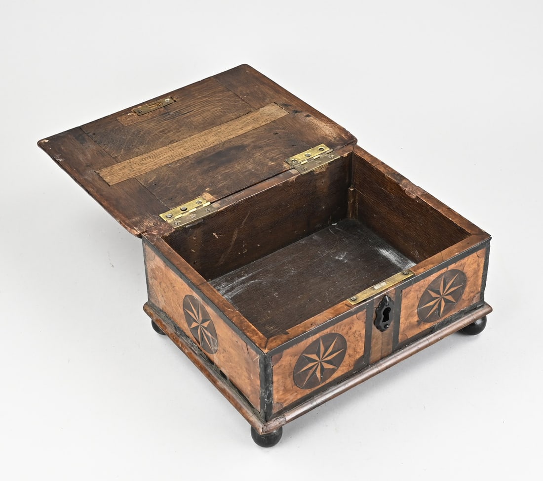 Document box (Germany) - 3