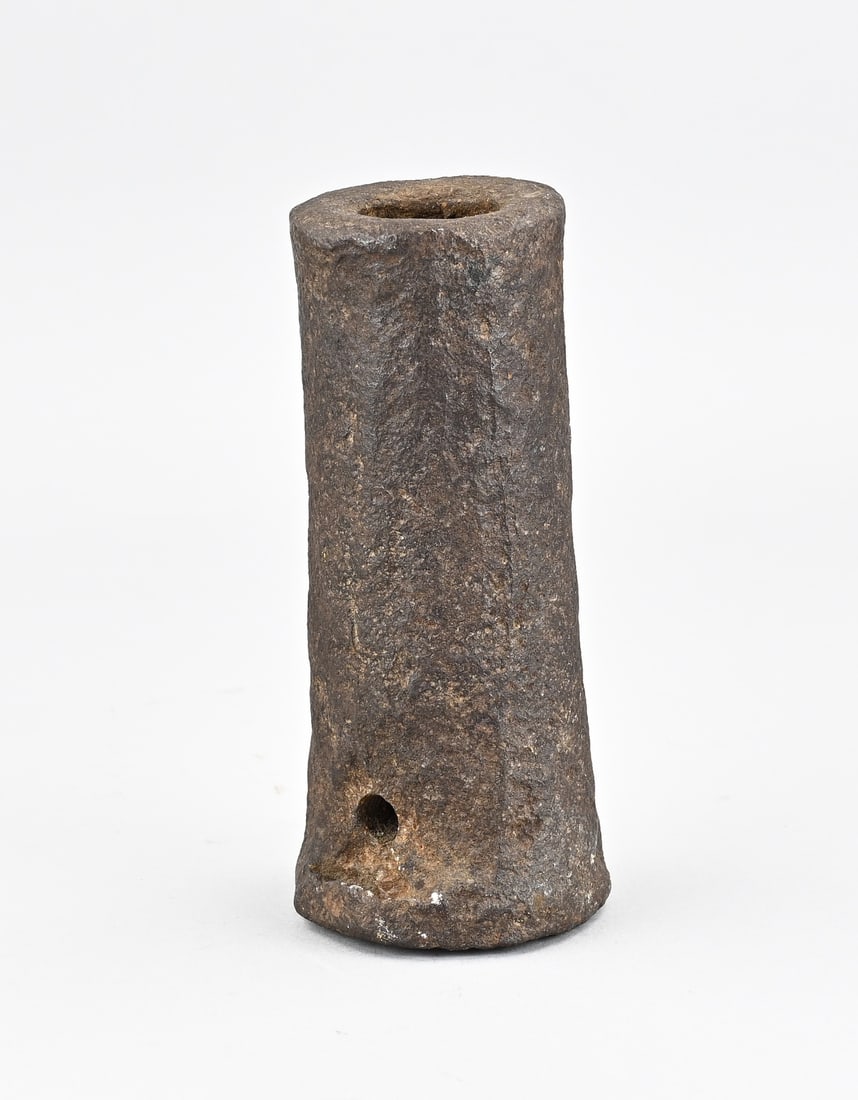 Standböller (signal cannon), 18.4 cm.: Antique, heavy wrought-iron standböller or signal cannon. Southern Germany/Alpine Country. 19th century or older. Dimensions: 18.4 cm. In good condition.