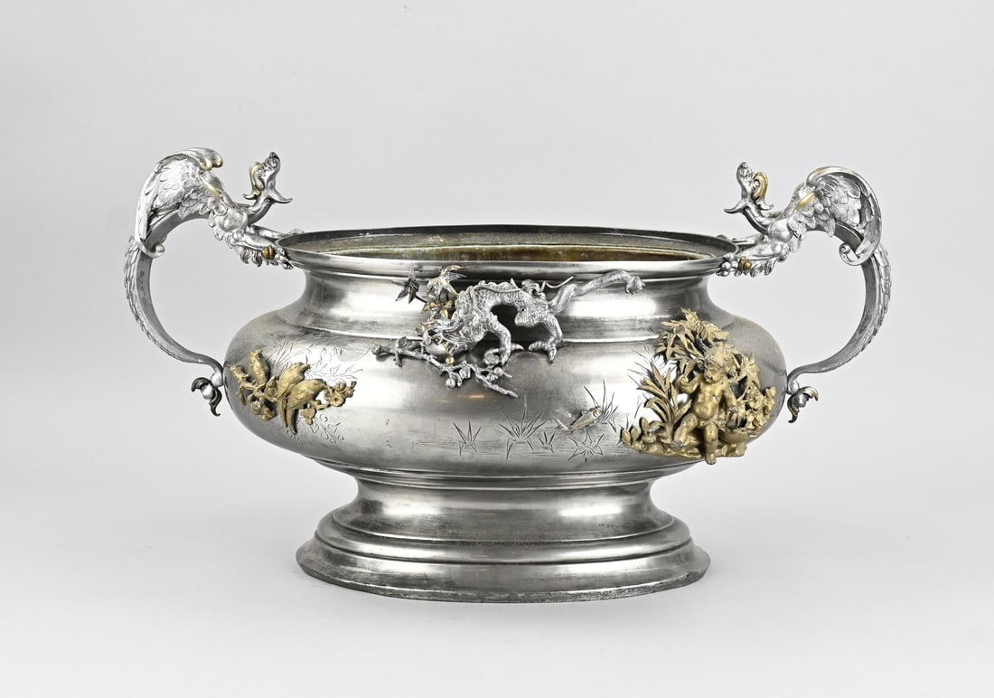 French gardener: 19th-century jardiniere with dragons + gilded bronze decoration. France. Floral/putti/bird/fish decoration. Dimensions: 30 x 51 x 33 cm. In fair/good condition.