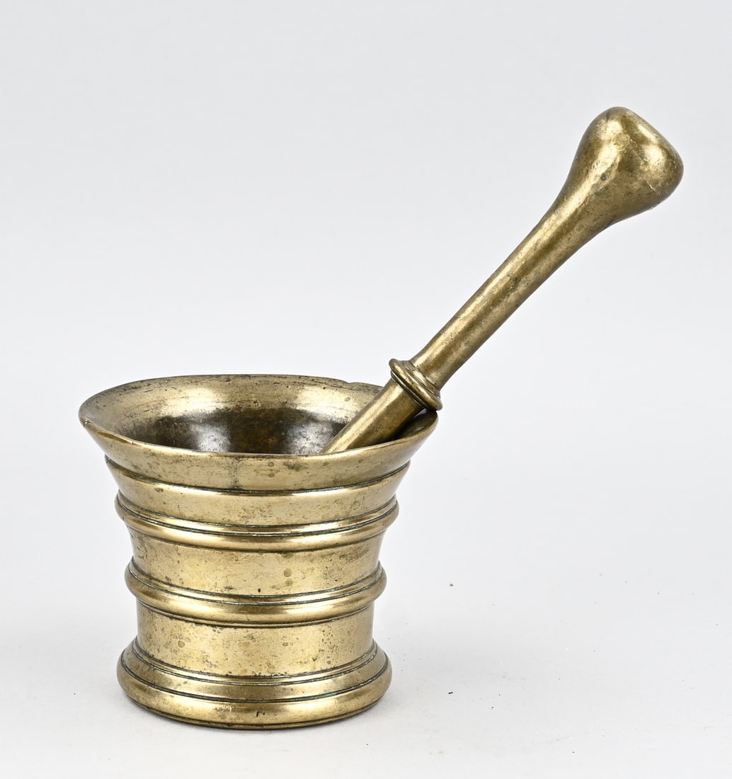 Antique bronze mortar (1 of 2)