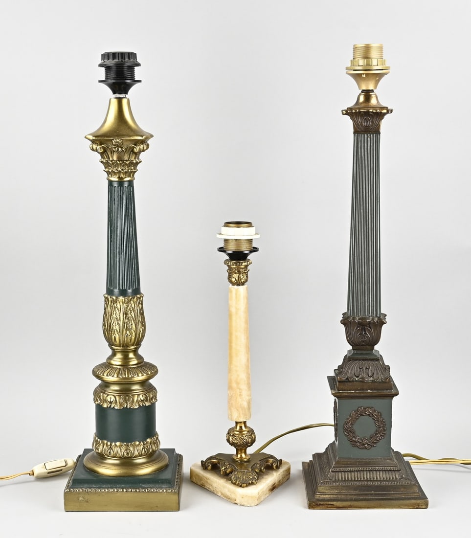 3x Lamp base, H 36 - 60 cm.: Three antique Empire-style lamp bases in the shape of Corinthian columns. Second half of the 20th century. Dimensions: H 36 - 60 cm. In good condition.