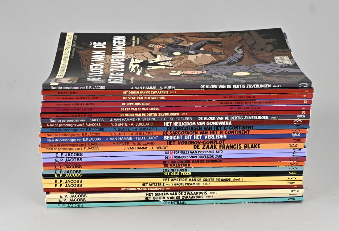 25 Comics, The Adventures of Blake and Mortimer: Lot of 25 Blake and Mortimer comic strips, Brussels. Dimensions: 30 x 27 cm. In good condition.