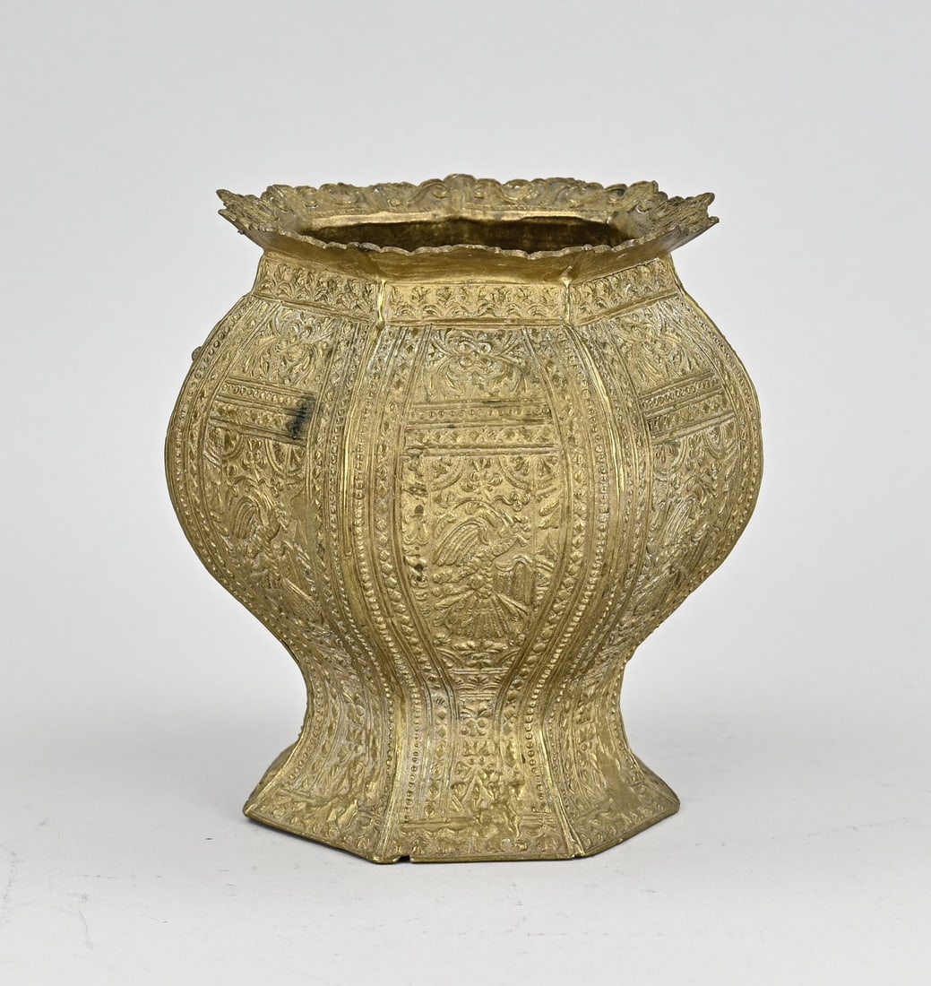 Indonesian brass vase, H 15 cm. (1 of 1)