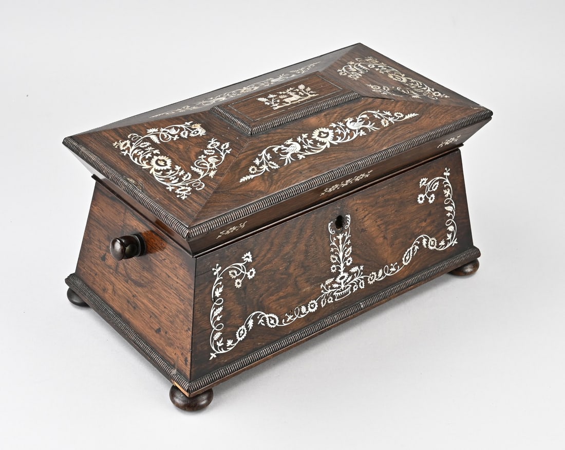 English Tea Chest with Mother-of-Pearl: Particularly beautiful 19th-century English wooden tea chest made of rosewood, with handles for a serving ribbon. Featuring floral mother-of-pearl inlay, original melange glass, and rosewood lidded