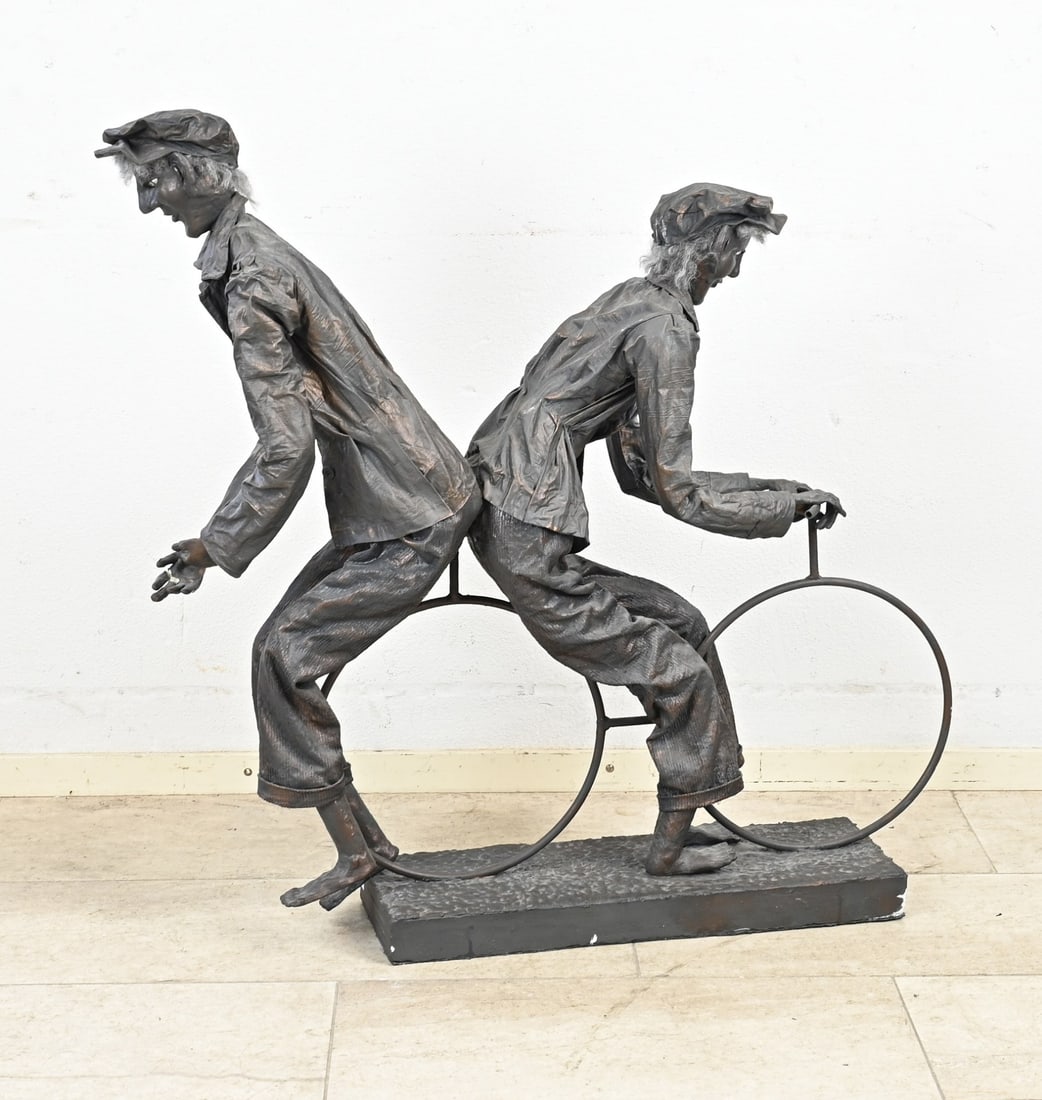 Decorative statue - 2