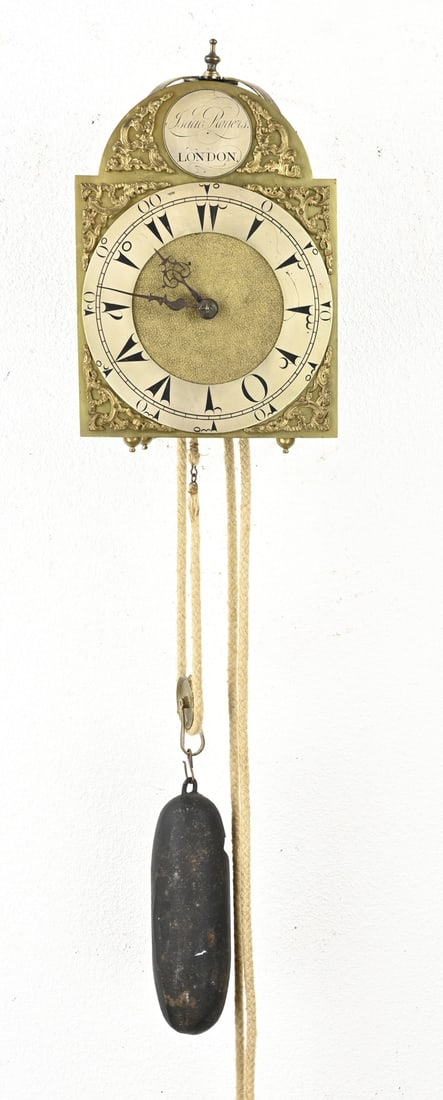 English lantern clock: 18th-century English lantern clock for the Persian/Turkish market. By Isaac Rogers, London. Circa 1750. With half-hour strike. Dimensions: 36 x 20 x 18 cm. In good original condition.
