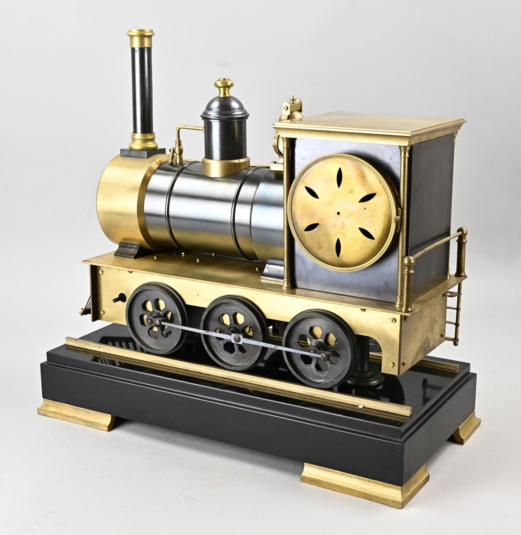 Clock (locomotive) - 2