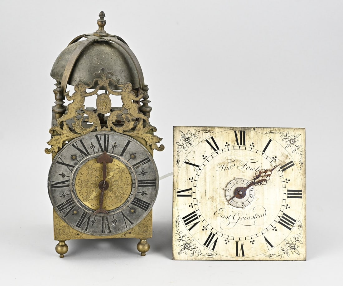 Lantern clock + movement: Incomplete 18th-century English lantern clock + antique English maid's clock with alarm movement. Dimensions: 20 x 36 cm. No weight/no pendulum. In fair/good condition.