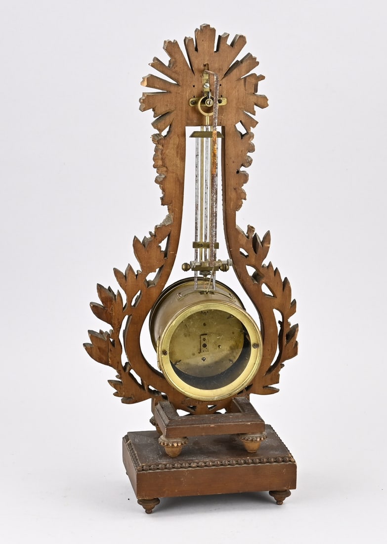 Lyra pendulum, 1820 - 2
