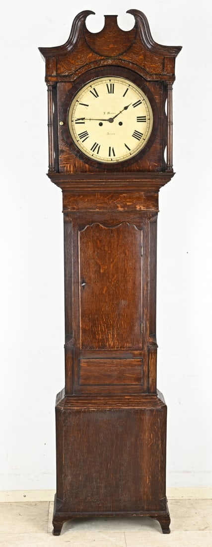 English grandfather clock, H 223 cm.: 19th-century, English, J. Mason Kelso, oak grandfather clock with eight-day movement, half-hour strike. Dimensions: H 223 cm. In good condition.
