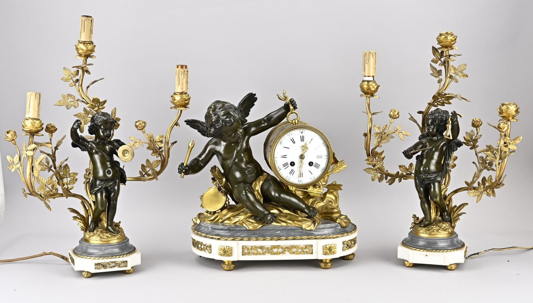 Capital clock set, 1850 (1 of 4)