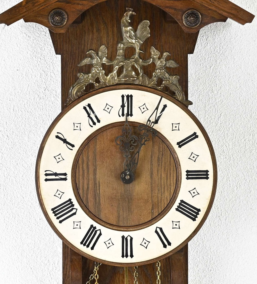 Oak wall clock with rooster. - 2