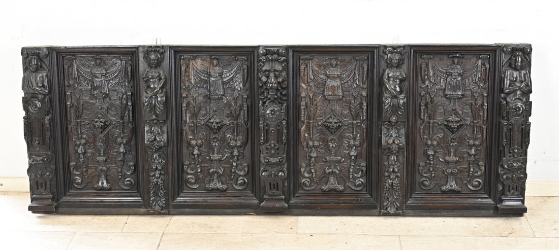 Rare 17th-century front/panel: Rare large 17th-century carved oak Renaissance panel/front. Figures, floral, fruit decoration. Dimensions: 177 x 60 x 12 cm. In good condition.