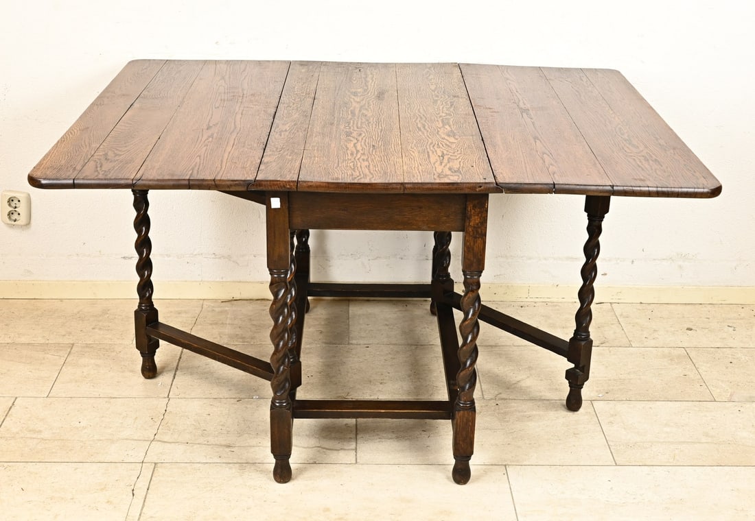 English drop-leaf table, 1900 - 2